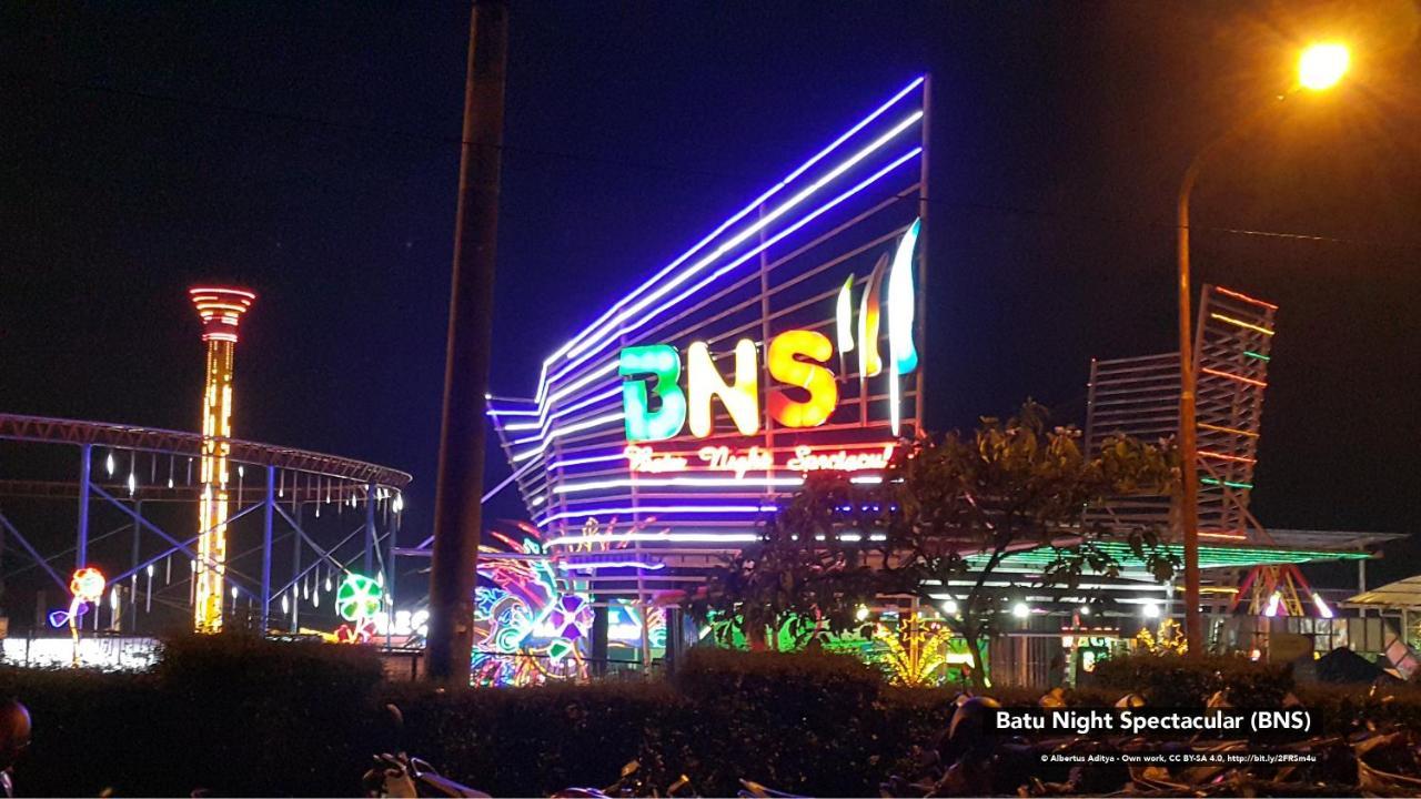 Casa Ts 16 Hotel Malang Buitenkant foto