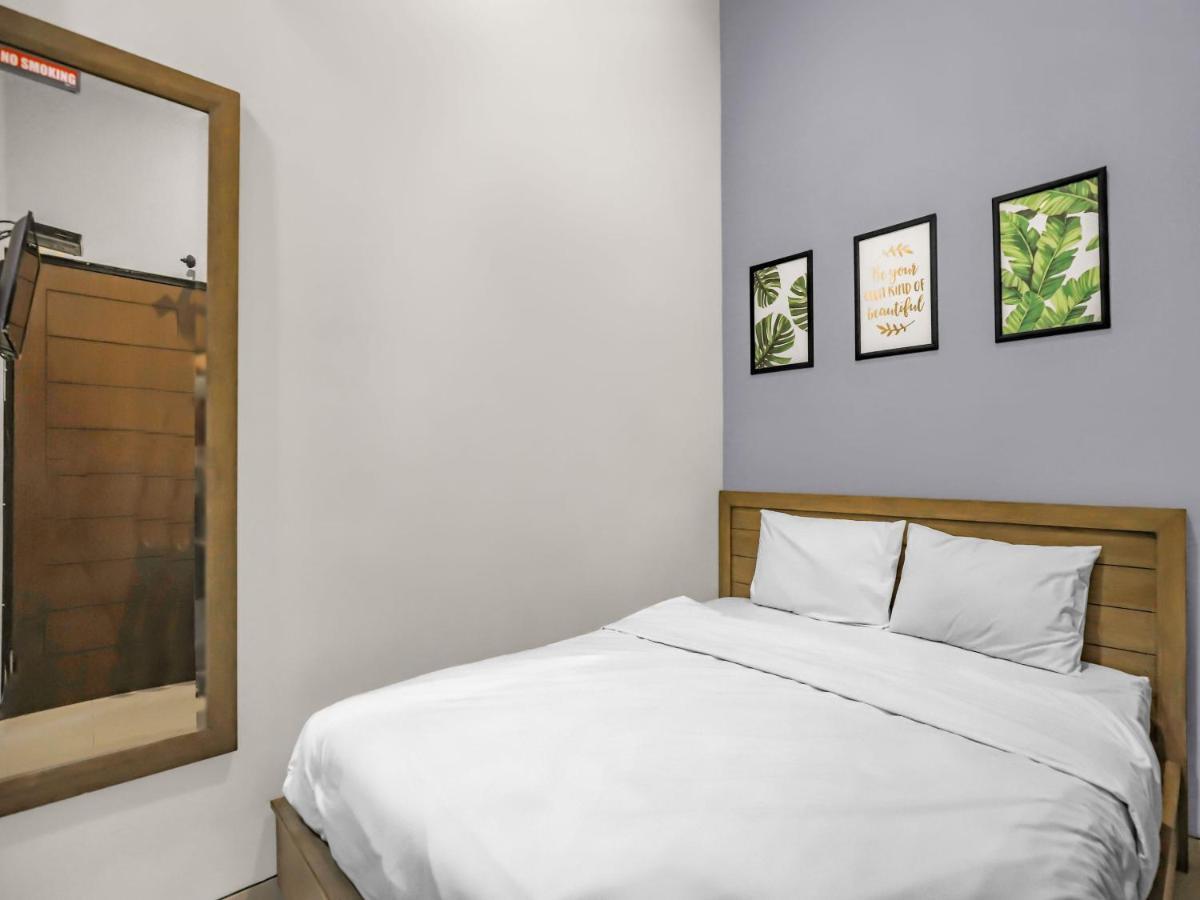 Casa Ts 16 Hotel Malang Buitenkant foto