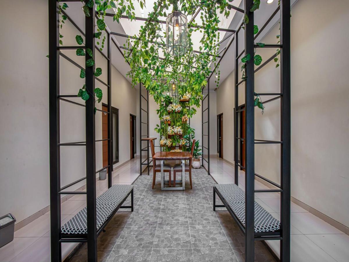 Casa Ts 16 Hotel Malang Buitenkant foto