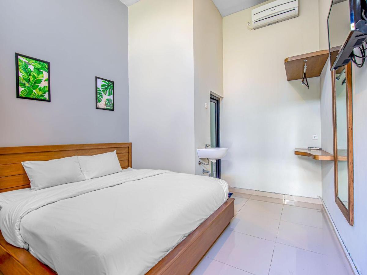 Casa Ts 16 Hotel Malang Buitenkant foto