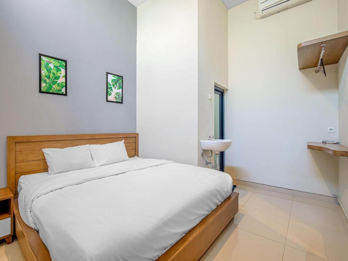 Casa Ts 16 Hotel Malang Buitenkant foto